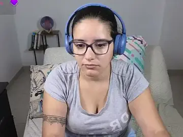 Stripchat Free Porn Cam of blue__moon_