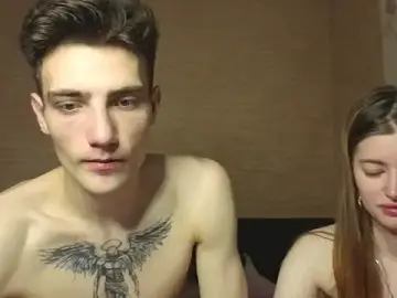 Stripchat Watch Live Sex Cams of EmiliaCouple