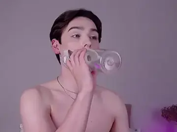 Stripchat Free Porn Cam of RobbyCharming
