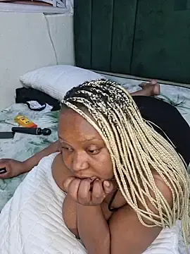 Stripchat Live Porn of Thasha8