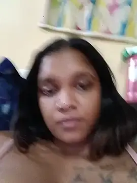 Stripchat Free Porn Cam of Indianqueen03