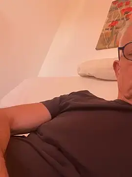Stripchat Live Sex Cam of Frank22xx
