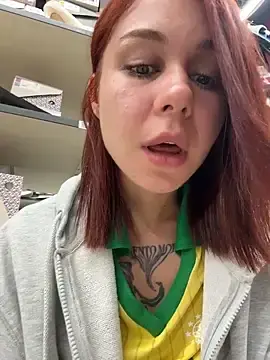 Stripchat Live Sex Cam of RosieSecret