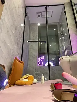 Stripchat Live Sex Cam of nidekikibabe-2026