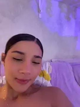 Stripchat Live Sex Cam of AlessiaVallmont