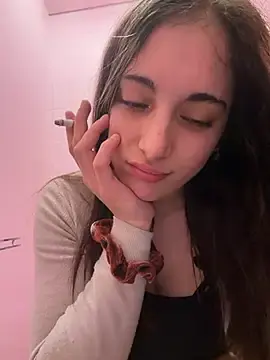 Stripchat Sex Cam of sexymelli18