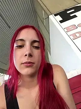 Stripchat Sex Cam of sexymelli18