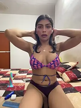 Stripchat Live Sex Cam of Mayra_xx