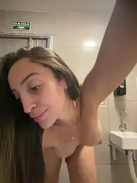 Stripchat Live Porn of BelleLouiseVp