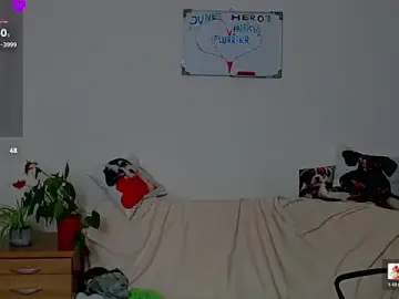 Stripchat Free Live Porn of ZeinMiracles