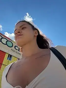 Stripchat Free Live Porn of MiraReach