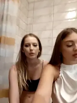 Stripchat Watch Live Sex Cams of caressyourself