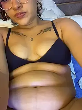 Stripchat Adult Webcams of EMILYY_FOXY