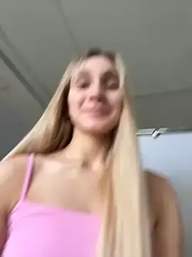 Stripchat Adult Webcam of Pink_Kiss