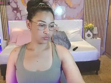Stripchat Nude Webcam of IvyShine7