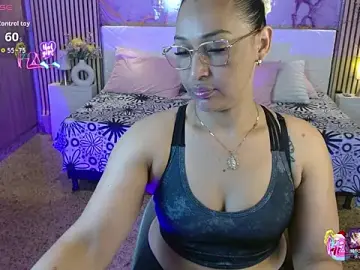 Stripchat Live Sex of IvyShine7