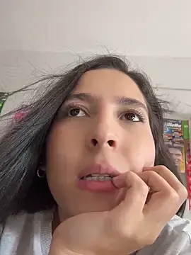 Stripchat Nude Webcam of LittleDoll___