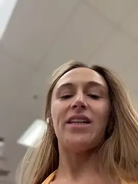 Stripchat Private Sex Chat of lunagirl13