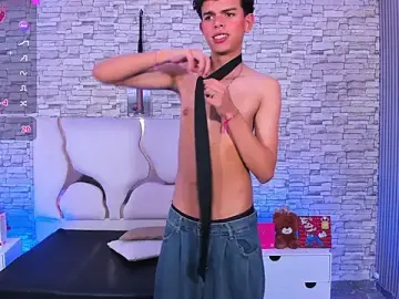 Stripchat Live Sex of keahi_tay