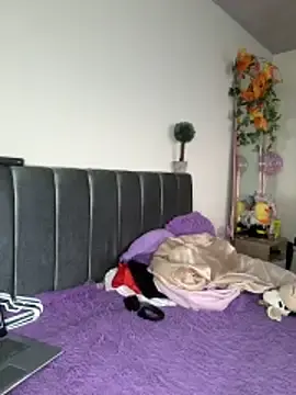 Stripchat Sex Cam of valery_mora
