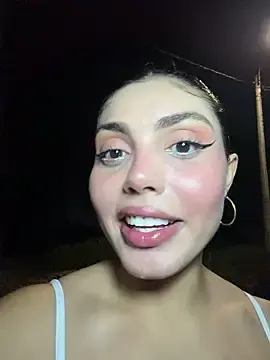 Stripchat Sex Cam of zui_lu