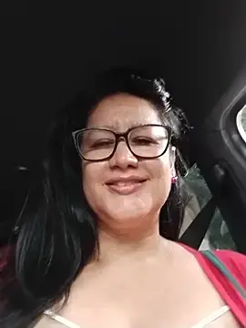 Stripchat Sex Cam of keilymadam