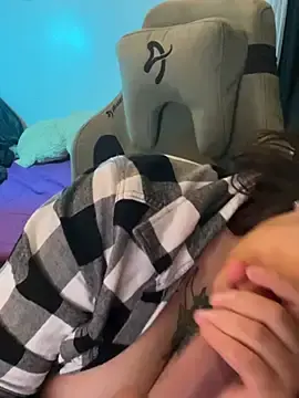 Stripchat Free Porn Cam of miacanela_xo