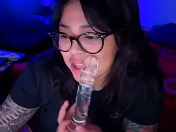 Stripchat Watch Live Sex Cams of miacanela_xo