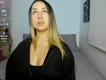 Stripchat Live Sex Cam of sophie_morenoo