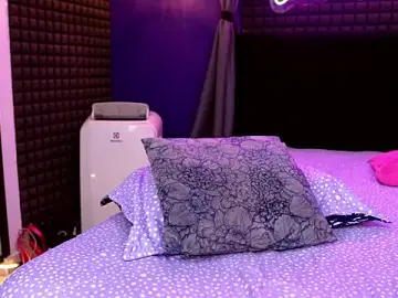 Stripchat Watch Live Sex Cams of bull_vixen2001