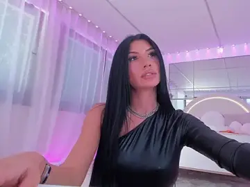 Stripchat Free Porn Cam of missdiamond_