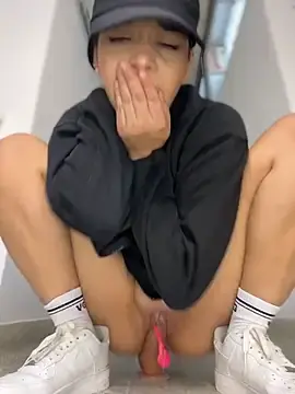 Stripchat Free Live Porn of ArieliciousXXX