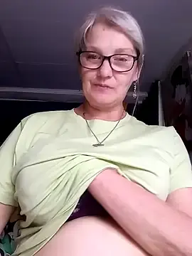 Stripchat Free Live Porn of irinamaux