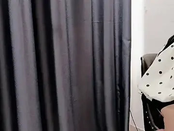 Stripchat Sex Chat of Ari-sweety