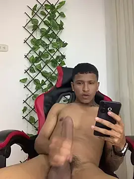 Stripchat Free Porn Cam of Anthony_clark1