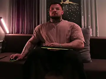 Stripchat Nude Webcam of OliverSport