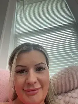 Stripchat Adult Webcams of LoveShae_