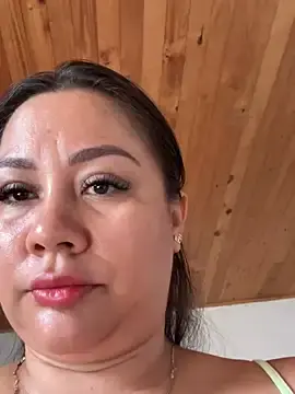 Stripchat Sex Cam of ValeryGrey