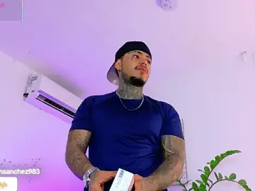 Stripchat Watch Live Sex Cams of JordanSmiith_