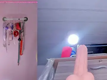 Stripchat Best live sex cam show of emily_foxxxii