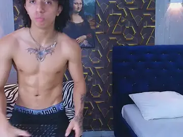 Stripchat Live Sex of kim_curlyy