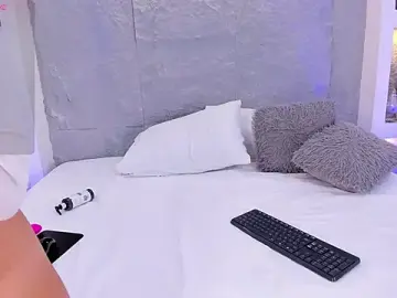 Stripchat Free Live Porn of CassieCanddy