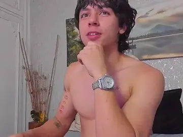 Stripchat Adult Webcam of Tyler_durten