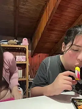 Stripchat Live Sex of millyalc0ck