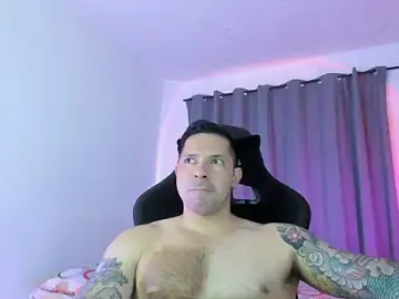 Stripchat Adult Webcam of Pierre_Vidal