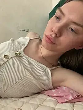 Stripchat Free Porn Cam of Lisaaa_Alisa