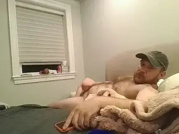 Stripchat Free Live Porn of BeefyNcloudy