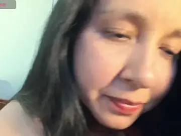 Stripchat Free Porn Cam of cami_hot_tits