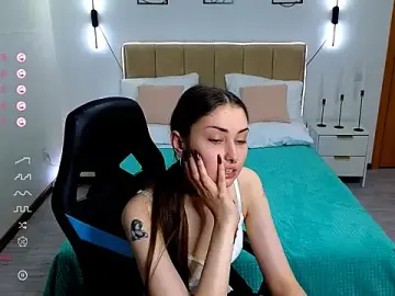 Stripchat Sex Cam of dihoney