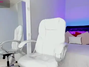 Stripchat Free Porn Cam of Alex_cute77
